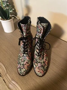 Jeffrey Campbell Archille Multi Color Floral Tapestry Lace Up Heel Ankle Boot 8 - Picture 1 of 10