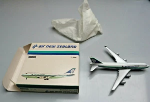 AVIÓN 1:600: AIR NEW ZEALAND BOEING 747-400, SCHABAK 921/79, ¡NUEVO Y EMBALAJE ORIGINAL! A6-6 - Imagen 1 de 6