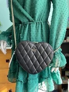 Bolso bandolera acolchado corazón Kate Spade KA782 Love Shack en negro nuevo con etiquetas - Imagen 1 de 5