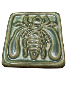 Pewabic 2007 Sea Green Wasp / Bee Tile - Picture 1 of 5