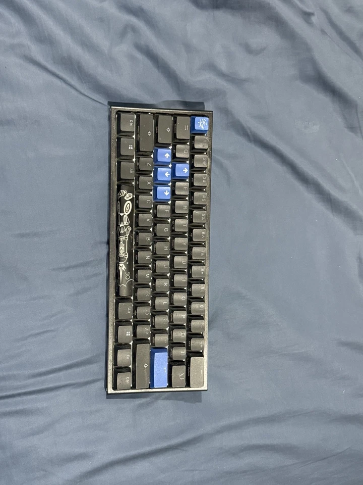 Ducky One 2 Mini Blanco y Negro Con Interruptores CherryMXBrown, Edición Año De Rata Foto 1 de 3