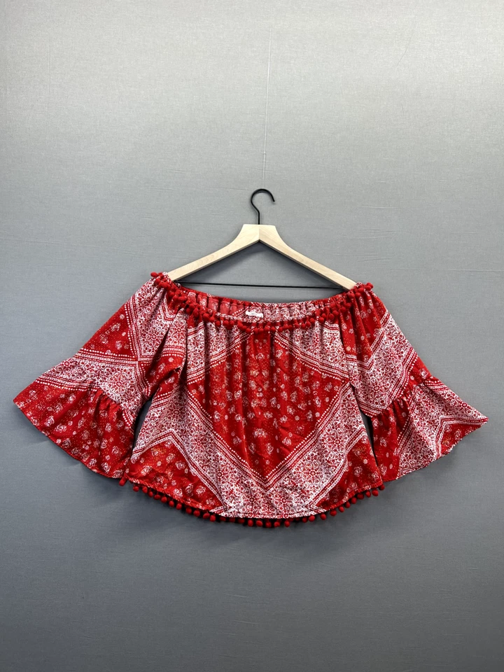 Camiseta roja para mujer Tularosa con estampado de bandana manga corta fuera del hombro talla L Foto 1 de 4