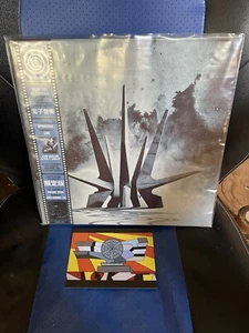 LIMITED EDITION UNE SPOMENIK MARK RADCLIFFE SPUN OUT OF CONTROL SILVER VINYL LP - Picture 1 of 3