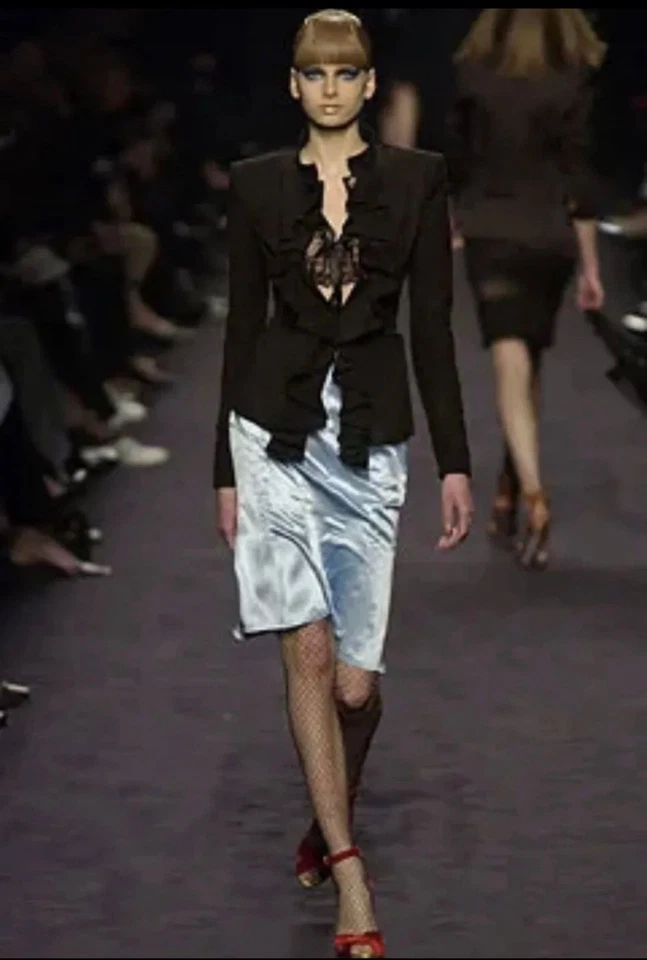 YSL 2003 YVES SAINT LAURENT by TOM FORD RUNWAY BLACK LEATHER RUFFLE JACKET 36 - Image 1 of 4