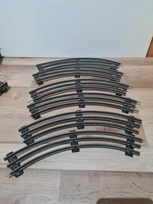 X6 HORNBY O gauge  Curved Rails / 3 Rail Electric Track  (Banked) - Image 1 of 4