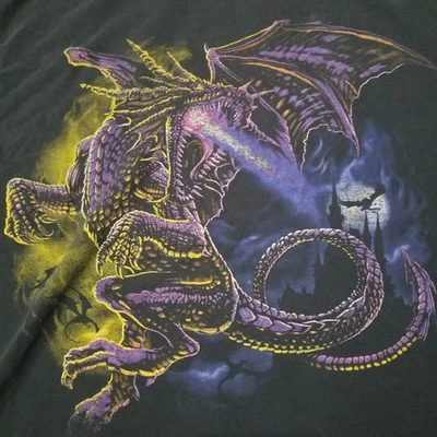 Camiseta Fire Breathing Dragon Y2k Desteñida Negra Fantasía Castillo Camiseta Talla XL Juvenil Foto 1 de 4