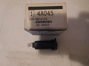 Potter & Brumfield Circuit Breaker W28-XQ1A-10, 10 Amp, 250v, 50/60hz, 32V - Picture 1 of 4