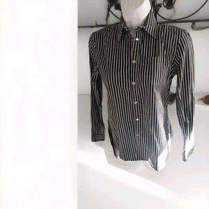 BLUSA RALPH LAUREN NEGRA A RAYAS ELÁSTICA CAMISA FRONTAL BOLSILLO MUJER XS - Imagen 1 de 5