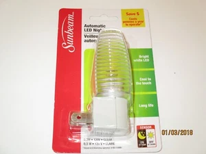 Sunbeam Automatic Sensor LED Nigh Light - Bright White, Hallways, Kids/Bath Room - Picture 1 of 6