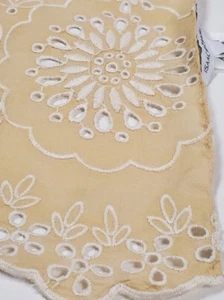 Dobladillo con ojales Isaac Mizrahi Skarf - Imagen 1 de 4