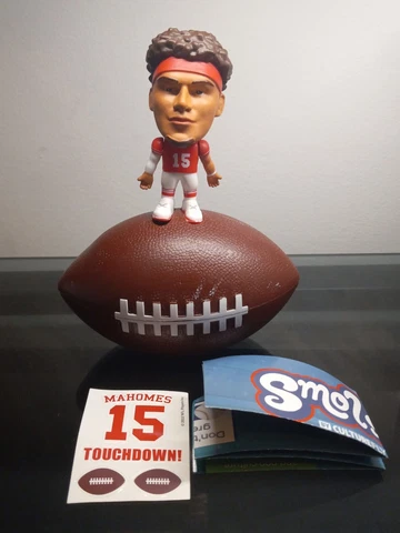 Patrick Mahomes SMOLS 3" ACTION NFL FIGURE SERIES 2 Cover