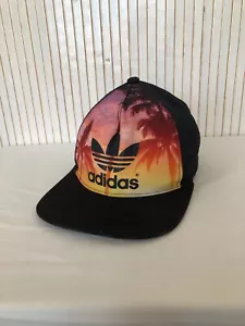 Casquette Adidas Gros logo et Palmiers Taille unique Adulte - Imagen 1 de 15