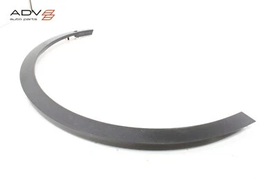 Jaguar E-Pace 2018-2021 guardabarros delantero derecho arco de rueda moldura acampanada OEM Foto 1 de 4