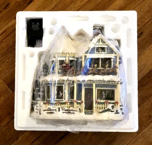 Hawthorne Village Thomas Kinkade Animated THE NIGHT BEFORE CHRISTMAS STORY HOUSE - Picture 1 of 18