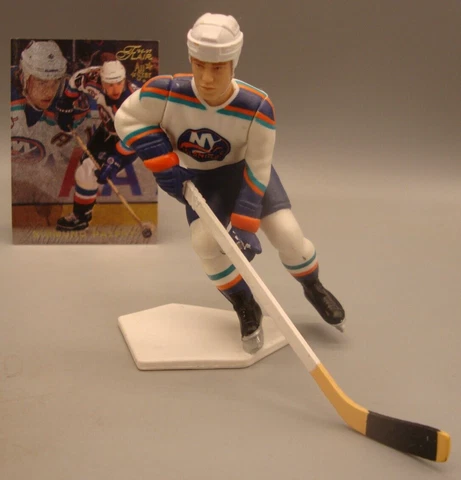 1997 LOOSE STARTING LINEUP FIGURE ZIGMUND PALFFY NEW YORK ISLANDERS Cover
