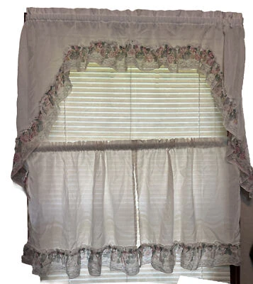 2 Pair Of Kitchen curtains Tops And Bottoms White Floral Foto 1 de 4
