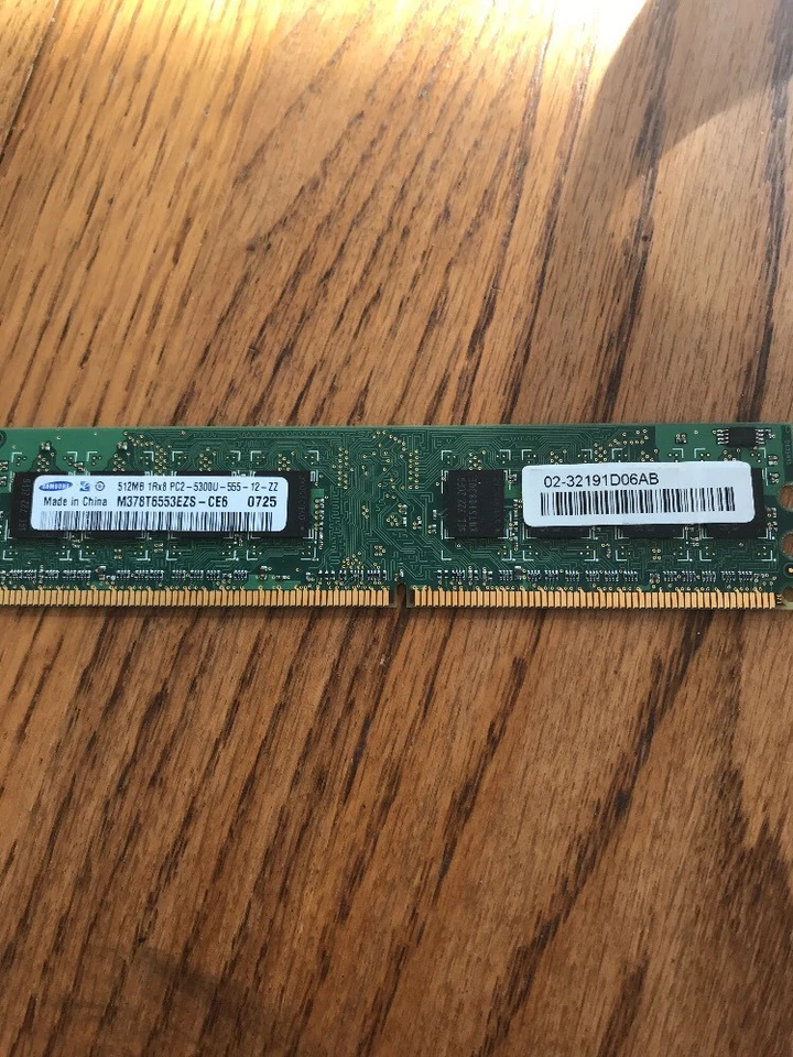 SAMSUNG 512MB 1Rx8 PC2-5300U 555 12 ZZ Ships N 24h - Image 1 of 4