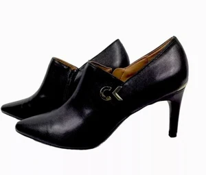 Calvin Klein Jennavie Damen-Booties Kunstleder Stilettoabsatz goldfarbenes Logo Größe 8 - Bild 1 von 8