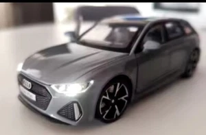 1:32 Audi RS6 Spielzeugautomodell mit Ton, Licht, Türen geöffnet, Legierung - Foto 1 di 13