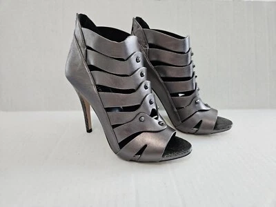 Chandler de cuero de peltre del mercado negro de la Casa Blanca enjaulado Gladiador Stiletto 6,5 Foto 1 de 4