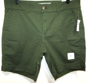 NWT OLD NAVY EVERYDAY SHORT MID-RISE GREEN CASUAL SHORTS WOMENS SIZE 10 - Picture 1 of 3