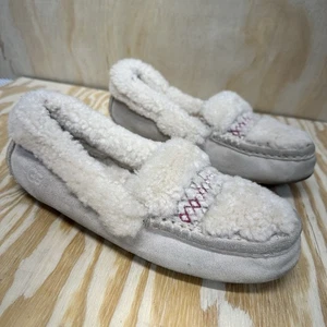 ugg slippers moccasin womens Size 8 - Picture 1 of 9