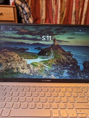 Asus Vivobook 15.6 Intel i7-10510U 512GB PCI-e SSD 8GB + 32GB RAM & Bag (2020) - Image 1 of 4