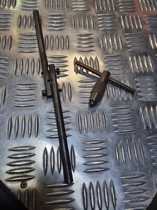 tap wrenches small and medium engineering  - Picture 1 of 12