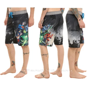 DC Comics Liga de la Justicia Héroes Board Shorts Para Hombre Bañador Traje de Baño S Nuevo con Etiquetas - Imagen 1 de 4