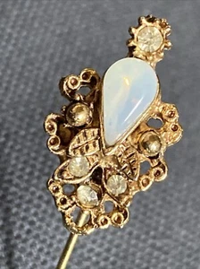๐ Vintage Gold Tone Paste Crystal Glass & Faux Opal Tie Hat Lapel Stick Pin - Picture 1 of 8