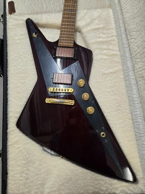 Gibson Reverse Explorer 2008 caoba 54/1000 Gtr del mes Foto 1 de 4