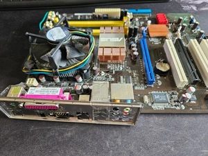 Carte mère Asus P5KPL 1600 avec processeur, cache E/S, peut-être intacte - Photo 1/9