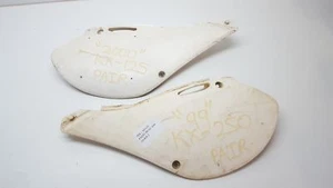 Side Cover Set Pair Kawasaki KX125 KX250 1999-2002 - Picture 1 of 2