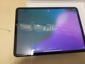 Apple iPad Pro 11 2nd Gen (2020) 256GB Cellular | Excellent Good Condition - Picture 1 of 13