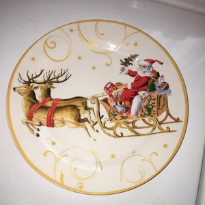 Maud Borup Santa in Sleigh with Reindeer Dessert/Salad plate 9" Christmas - Picture 1 of 6