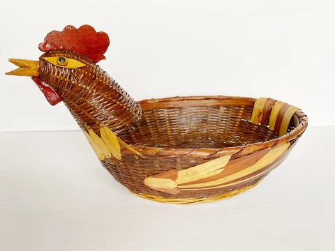 Vintage Woven Wicker Rattan Chicken Rooster Hen Basket Bread Farmhouse Rustic Cover