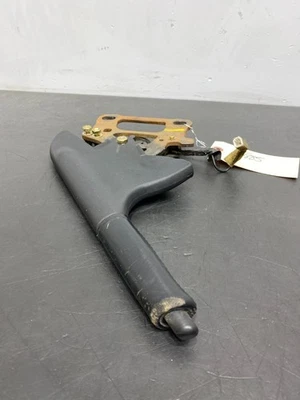 Toyota Supra MKIV TT LHD 1993 OEM estacionamiento E manija de freno Foto 1 de 4