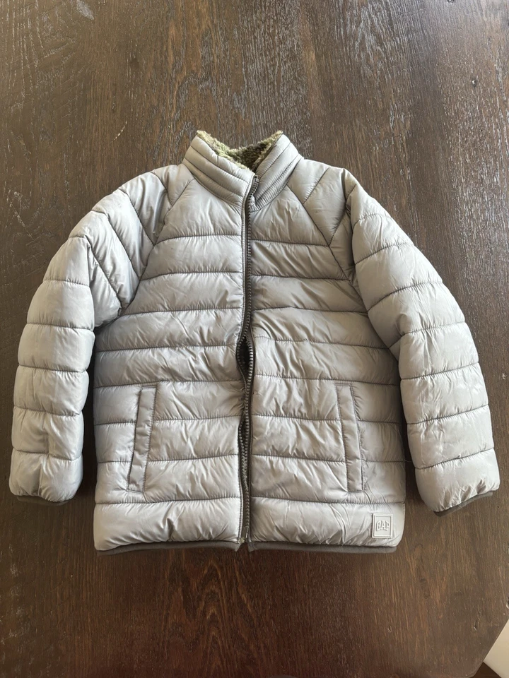 Gap Zip Puffer 外套 - 学步儿童男孩 5 码 — 第 1/4 张图片