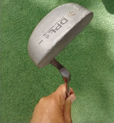 DUNLOP PERFECT LINE 250 PUTTER WITH RH 35.5" FLUTED STEEL SHAFT - GOOD CONDITION - Image 1 of 4