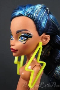 Large Yellow Lightning Bolt Earrings Fits G1 G2 G3 Monster High Dolls - Picture 1 of 2