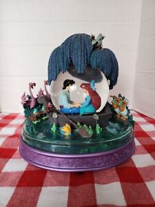 RARE Vintage 1998 Disney's The Little Mermaid "Kiss the Girl" Musical Snow Globe