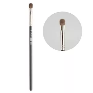 MAC 228 Detail Brush Natural Hair Small Eye Shadow Brush - Picture 1 of 3