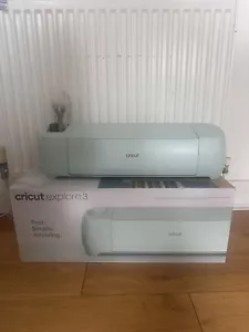 Cricut 10225956 Digital Cutting and Printing Machine - Picture 1 of 5