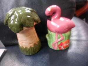  FLAMINGO & PALM TREE, Salt and Pepper Set, True Living  NEW + Alligator w picks - Picture 1 of 4