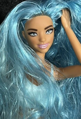 Muñeca Barbie Mattel articulada pelo azul - AA-16 Foto 1 de 4