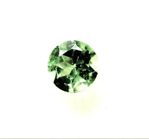 BONITA PIEDRA PRECIOSA CHINA PERIDOTO CORTE REDONDO DE 4,5 - 5 mm grado B - C - Imagen 1 de 2