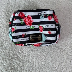 Betsey Johnson Cosmetic Travel Bag Makeup Clutch Multicolor Floral Skull Satin - Picture 1 of 4