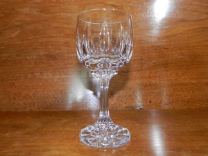 Neuwertiges Weinglas Villeroy & Boch Arabelle Bleikristall - Bild 1 von 5