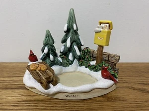 Goebel Hummel Winterzauber, 1114D, 4"H x 5" x 3 3/4" - Bild 1 von 3