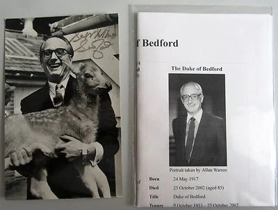 signierte Fotokarte IAN RUSSEL Duke of Bedford Autogramm Autograph auf Postkarte - Bild 1 von 3